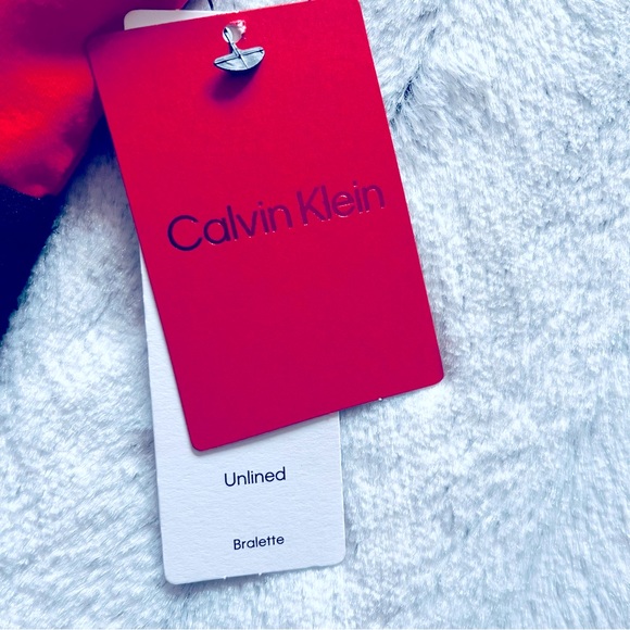 Calvin Klein red plaid bralette - Picture 4 of 5